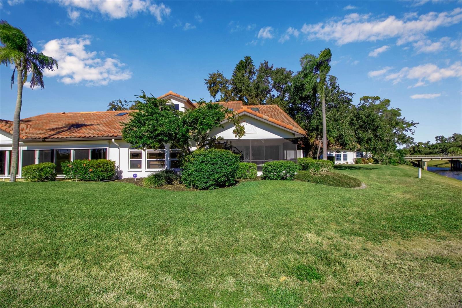 VILLA PALMERAS - Residential