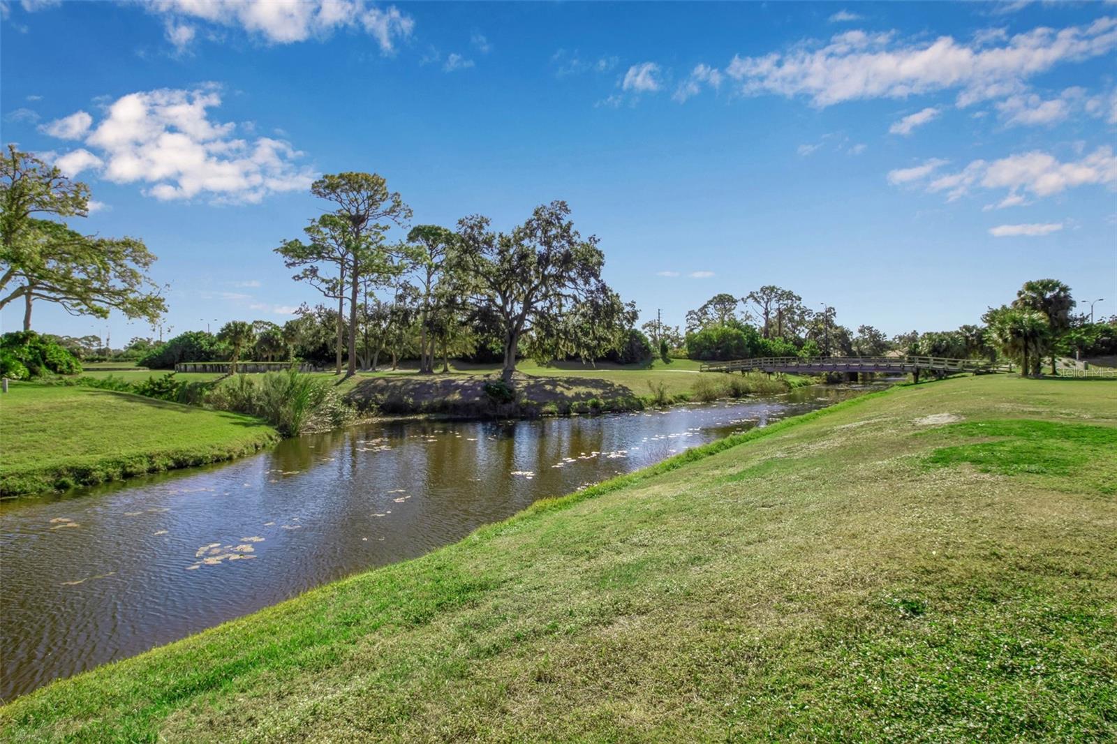 VILLA PALMERAS - Residential