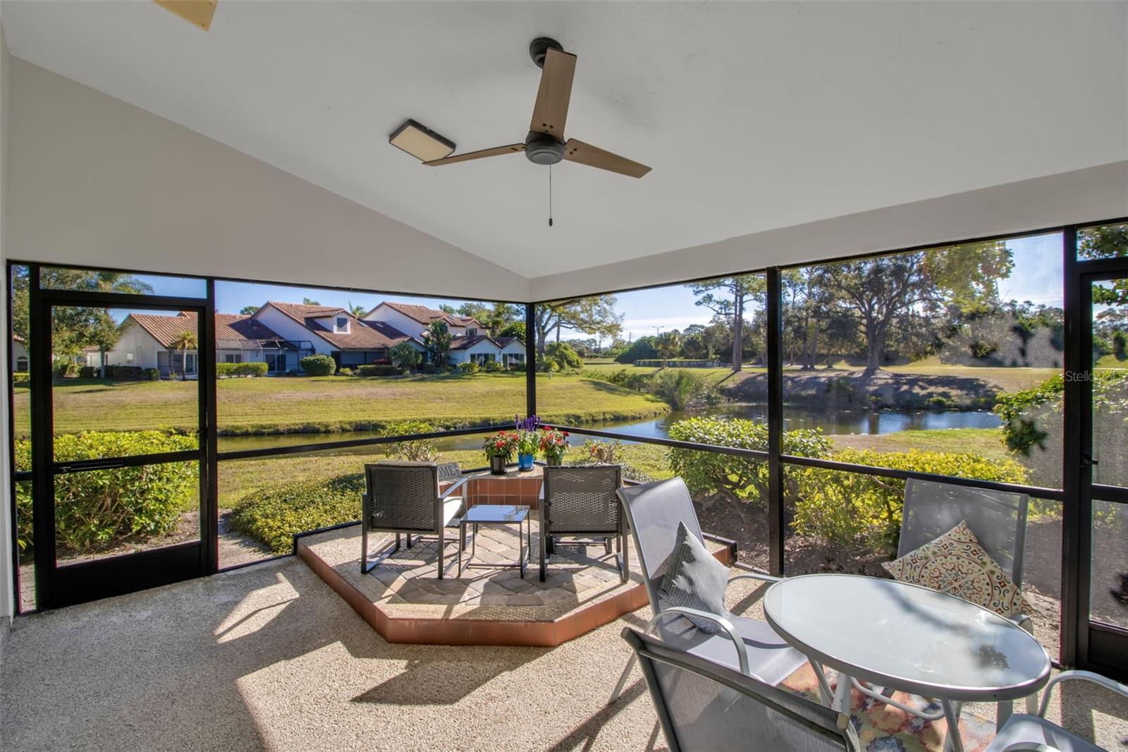 VILLA PALMERAS - Residential