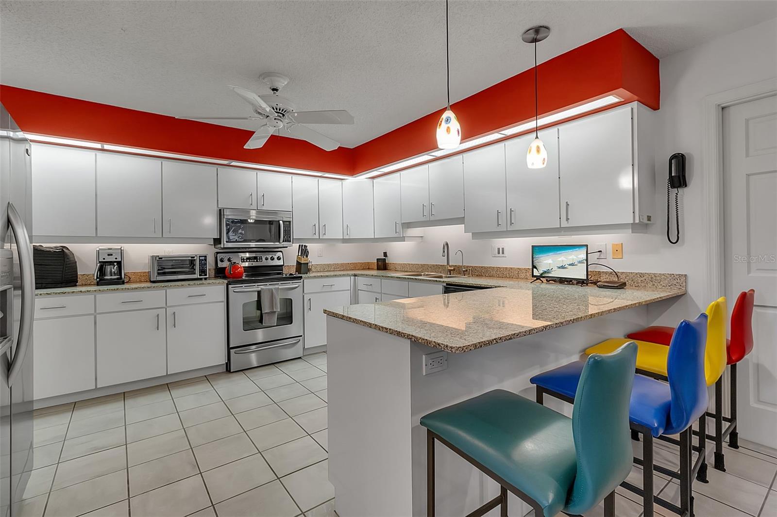 VILLA PALMERAS - Residential