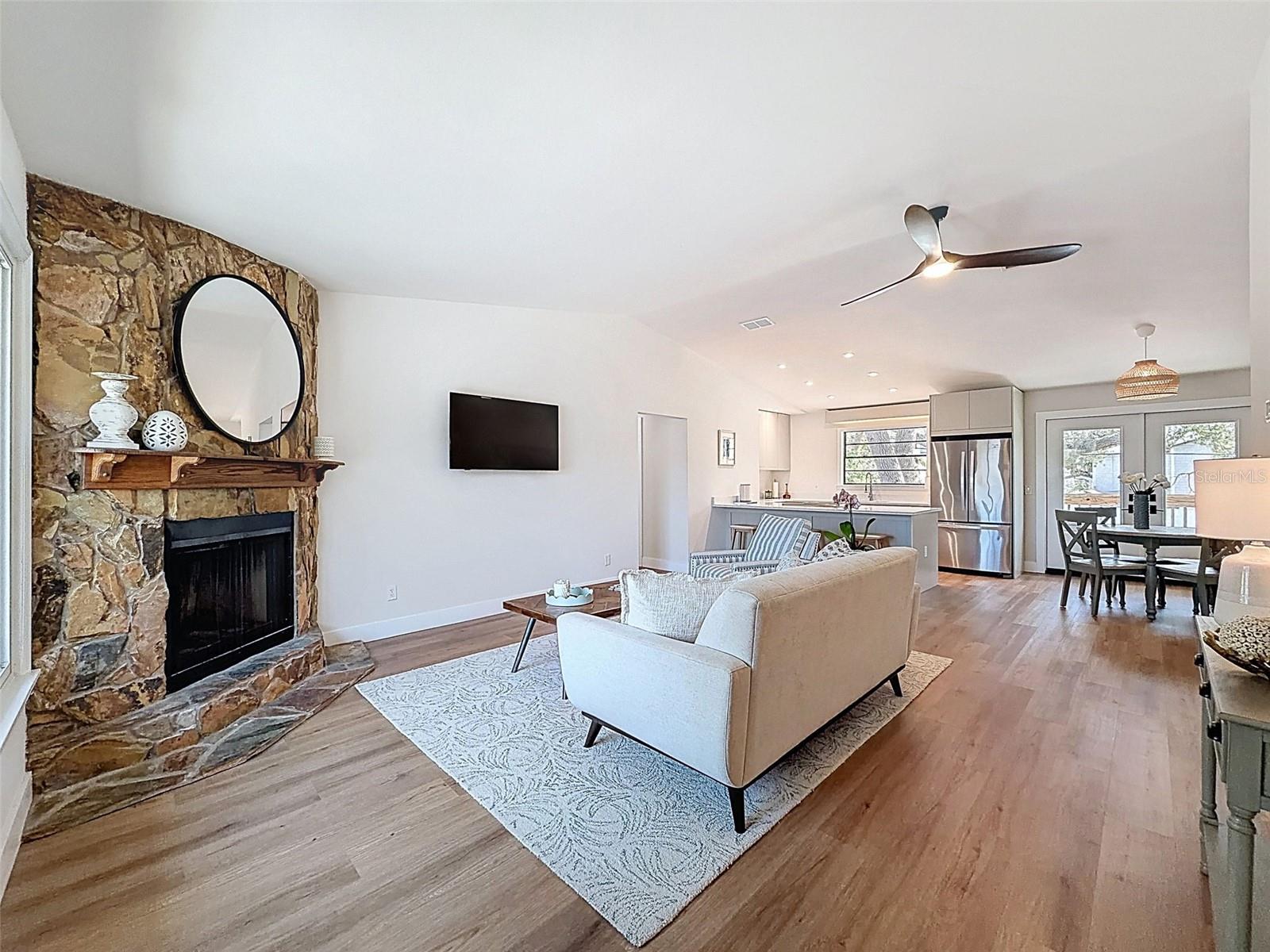 SHOREACRES CENTER - Residential