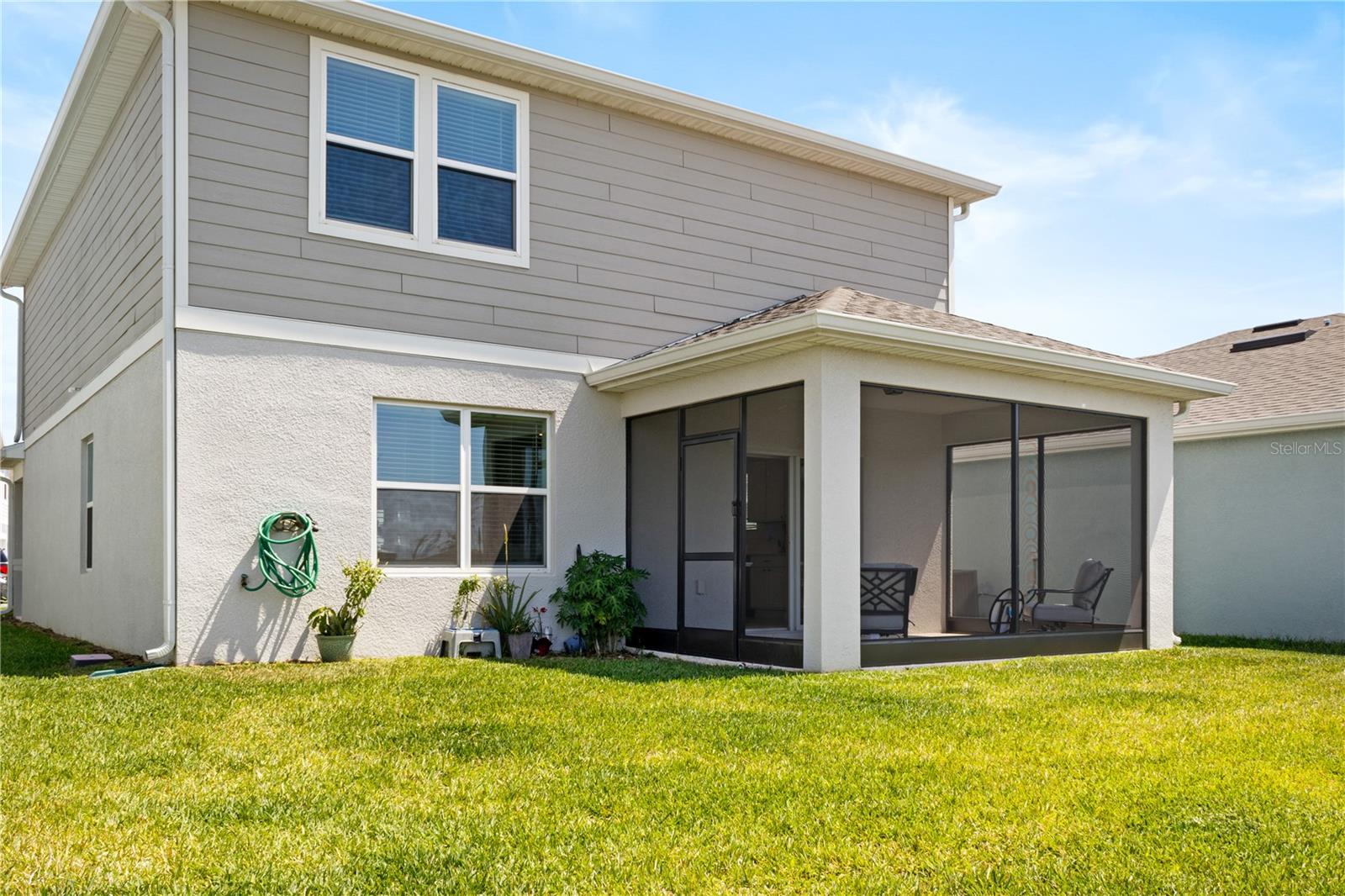 1594 DELIGHTFUL DRIVE