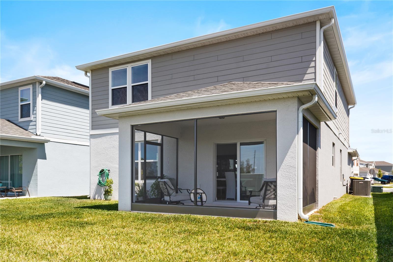 1594 DELIGHTFUL DRIVE