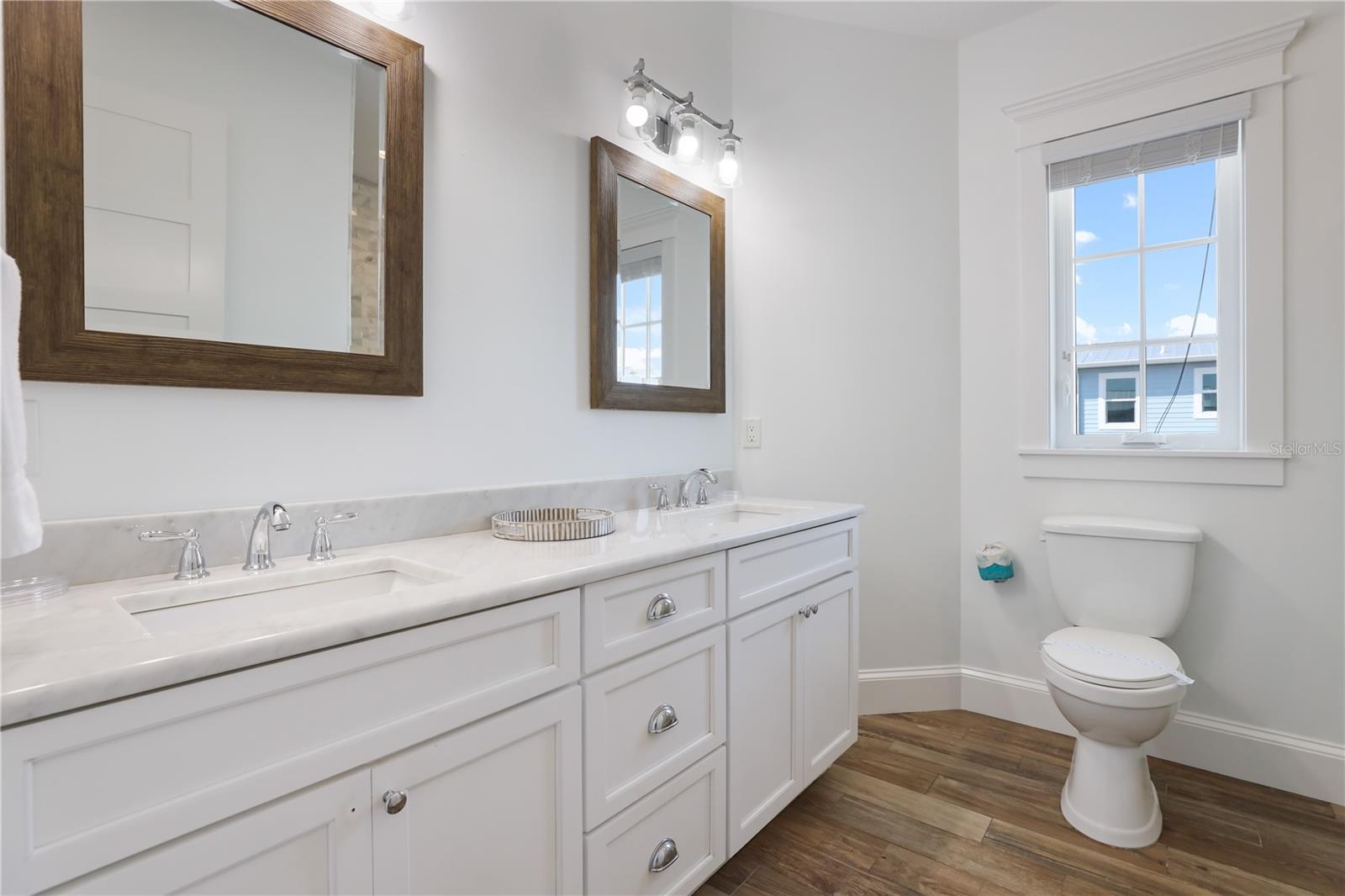 ILEXHURST - Residential