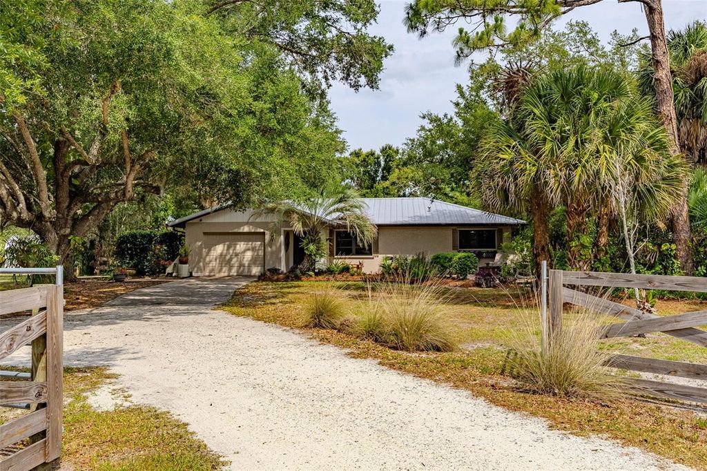 Photo of 3900 Ridgeland Court, Punta Gorda, FL 33982 (MLS # C7526267)