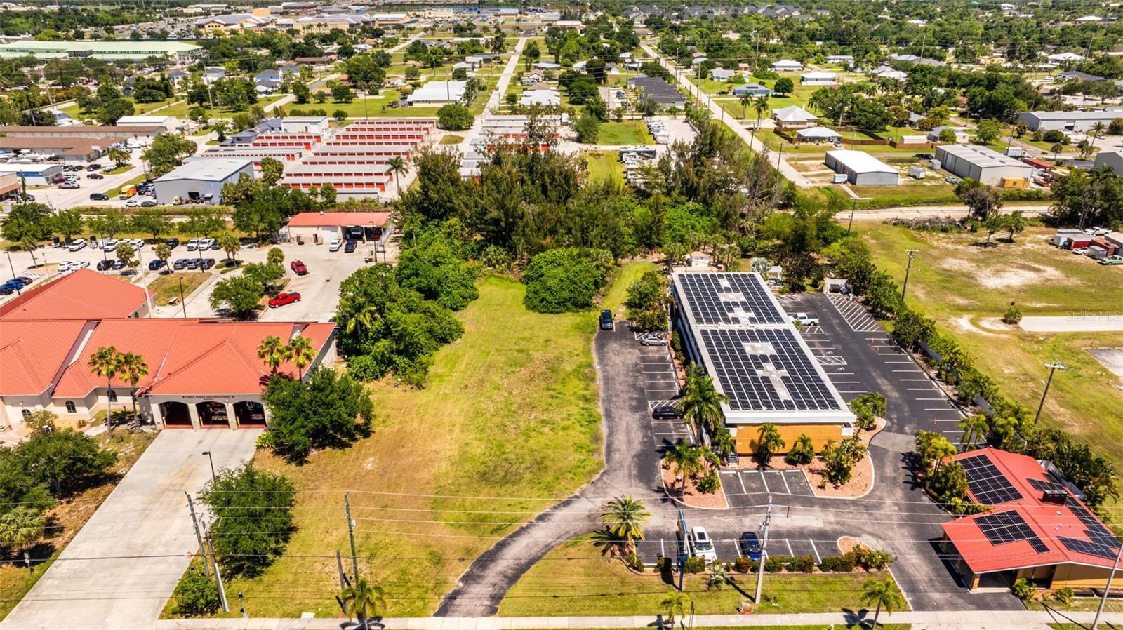 PUNTA GORDA - Land
