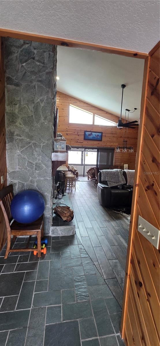 RIVER OAKS ACRES - Residential