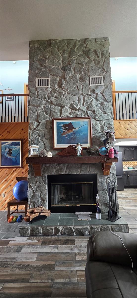 RIVER OAKS ACRES - Residential