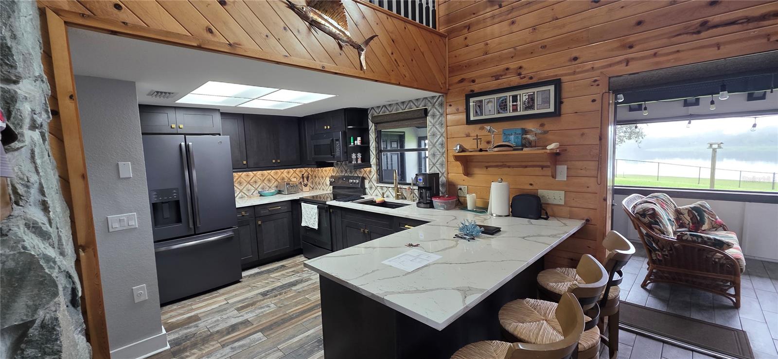 RIVER OAKS ACRES - Residential