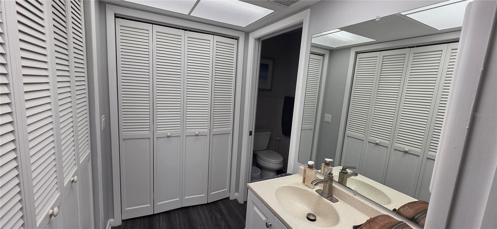 RIVER OAKS ACRES - Residential