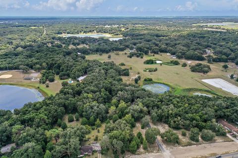 Tiny photo for 907 W Miller Street, Fruitland Park, FL 34731 (MLS # G5065033)