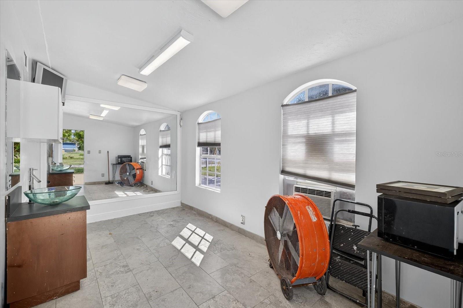 FAIRVIEW - Residential