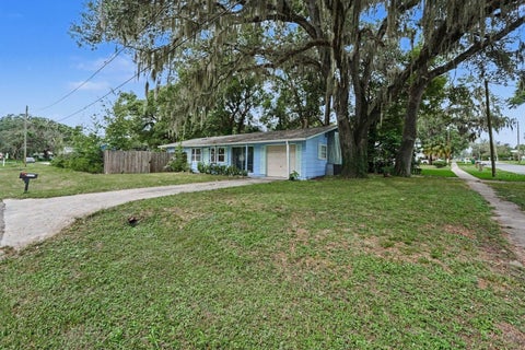 38119 7th Avenue, Zephyrhills, FL 33542