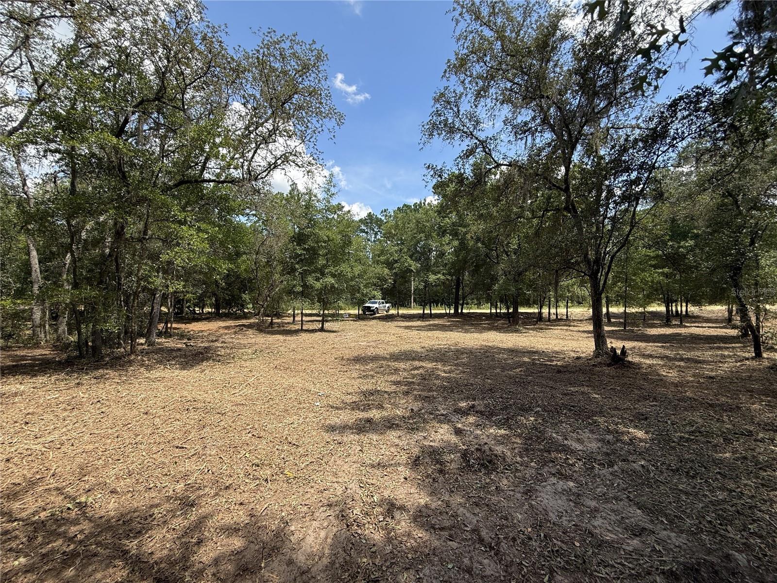 INTERLACHEN LAKES ESTATES - Land