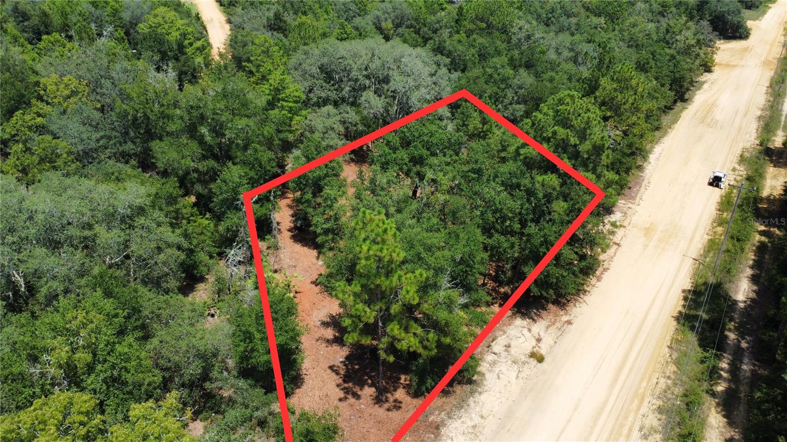 Discover this 0.41-acre lot in Interlachen, offering both convenience and potential. Recently mulched for easy access and a clear view of the land, this property is ready to spark your vision—whether you’re planning your future home or looking for your next investment. The spacious lot provides plenty of room for building, outdoor living, or simply enjoying the natural Florida setting. Don’t miss the opportunity to secure a versatile property in a growing community.