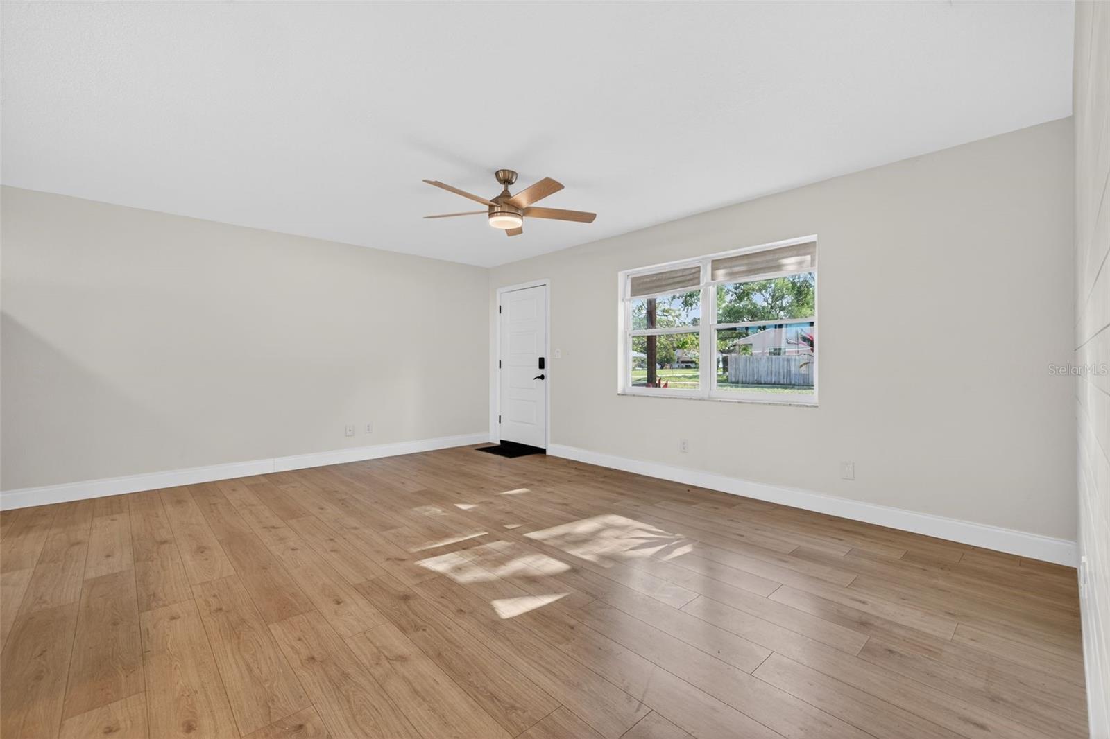 K & H CLEARVIEW 1ST ADD - Residential