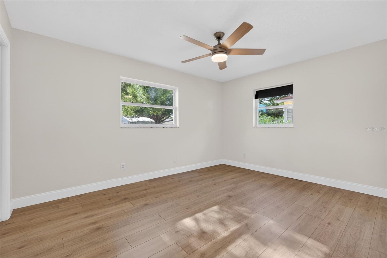 K & H CLEARVIEW 1ST ADD - Residential