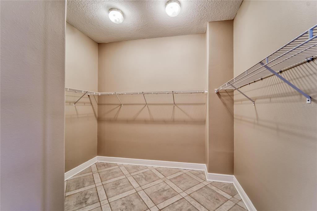 ANDALUCIA SUB - Residential