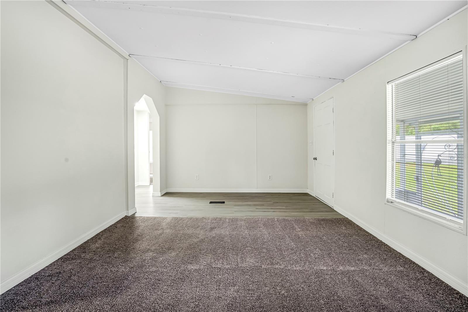 HOLIDAY ACRES UNIT 01 - Residential