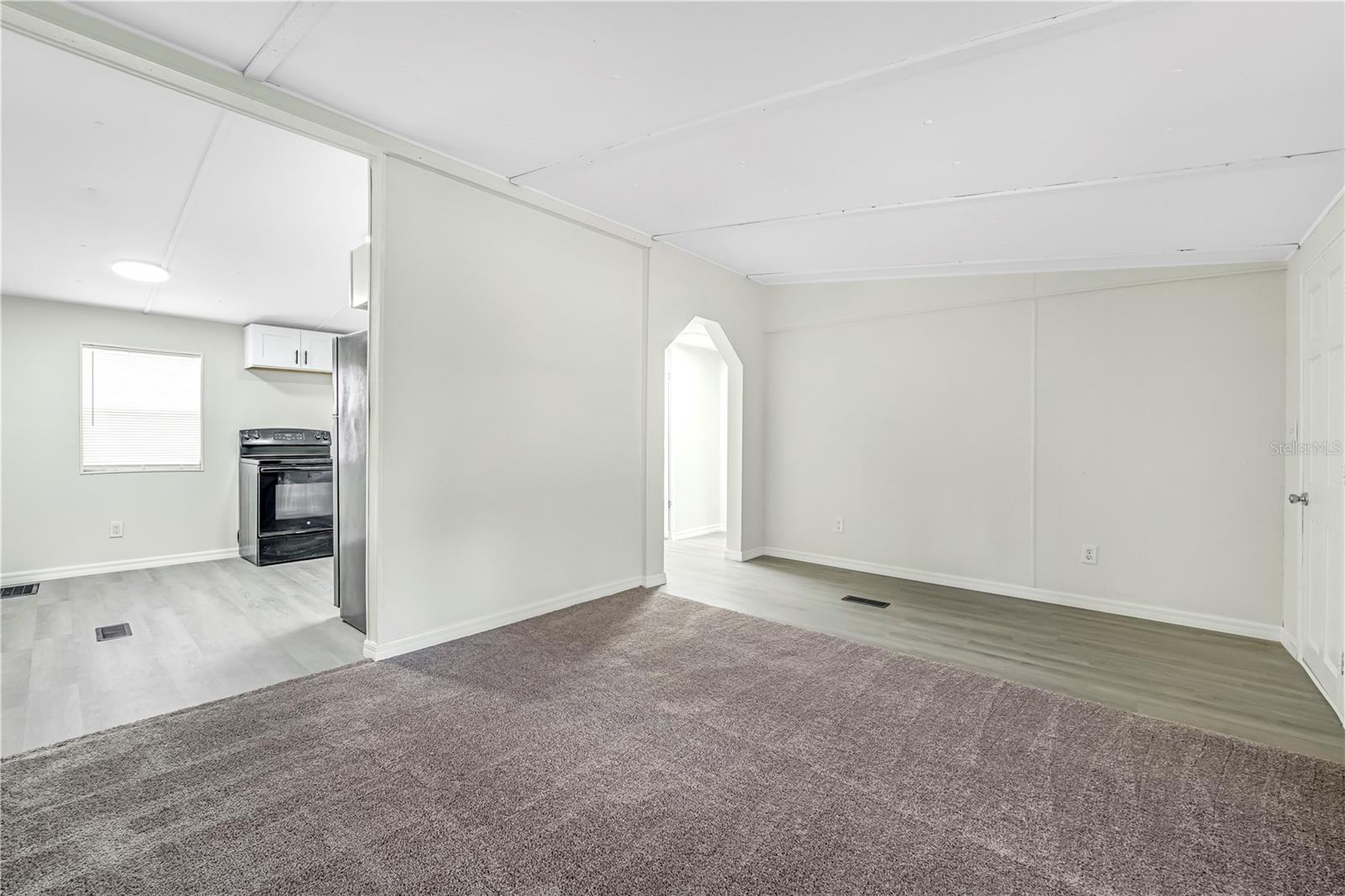 HOLIDAY ACRES UNIT 01 - Residential