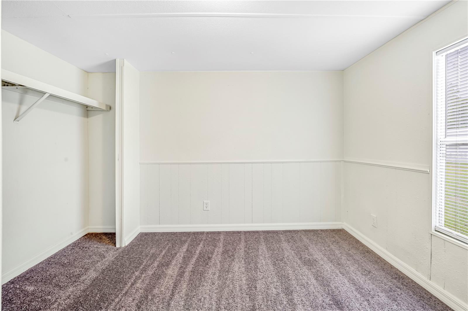 HOLIDAY ACRES UNIT 01 - Residential