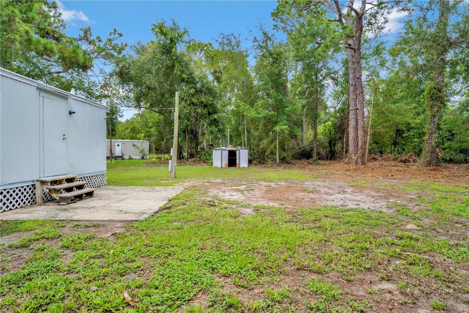 HOLIDAY ACRES UNIT 01 - Residential