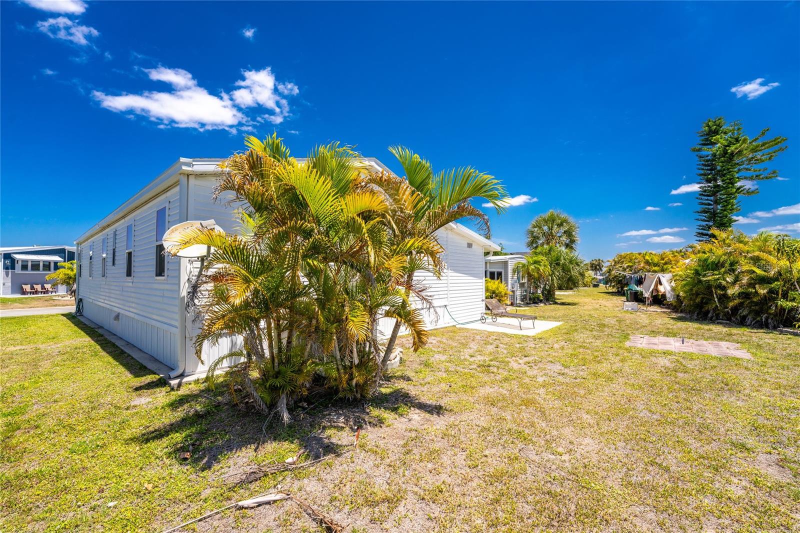 VILLAGE HOLIDAY LAKE - Residential