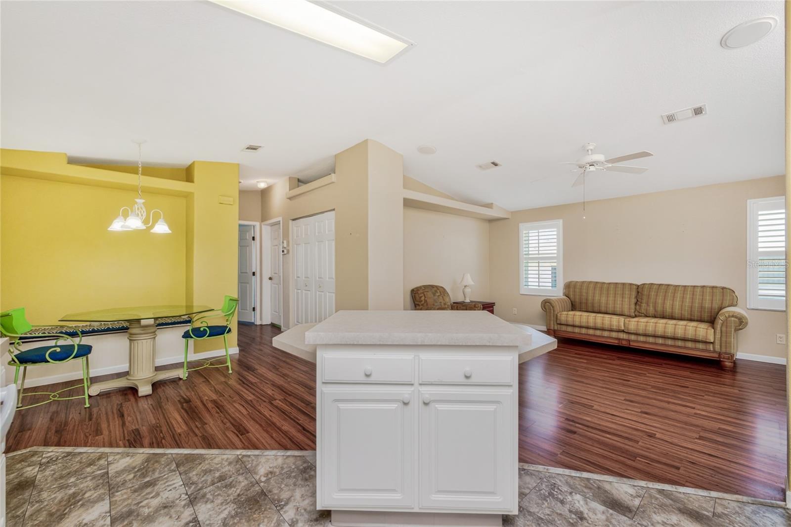 VILLAGE HOLIDAY LAKE - Residential