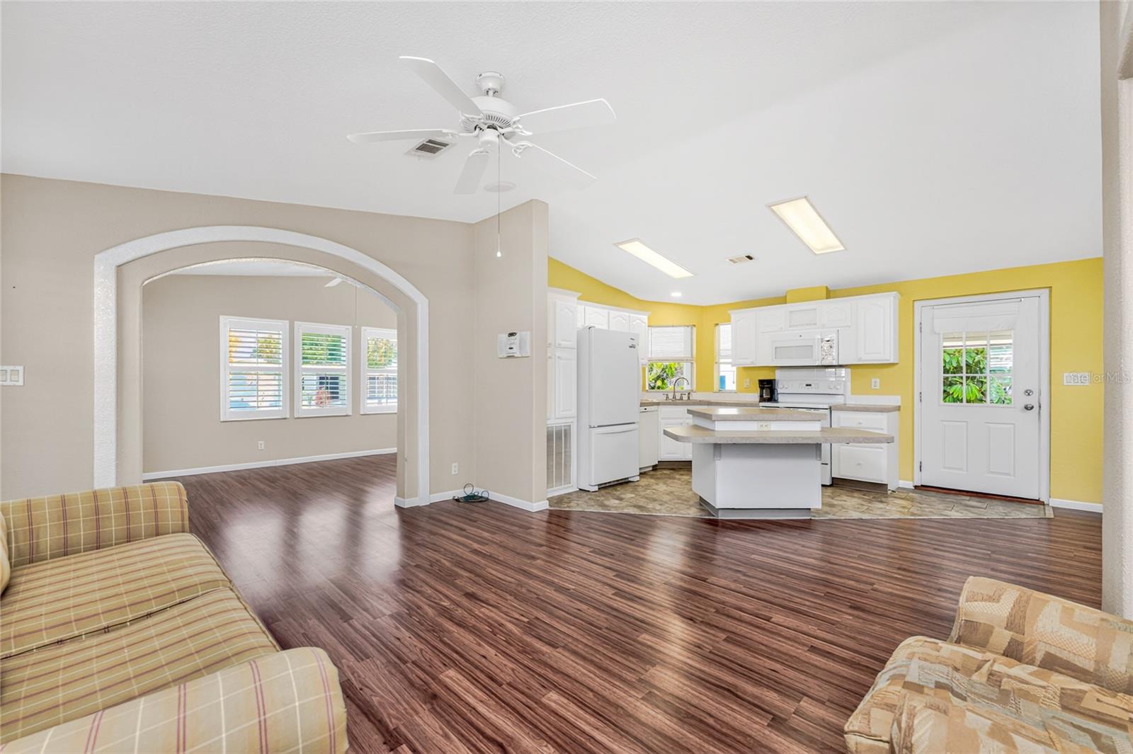 VILLAGE HOLIDAY LAKE - Residential