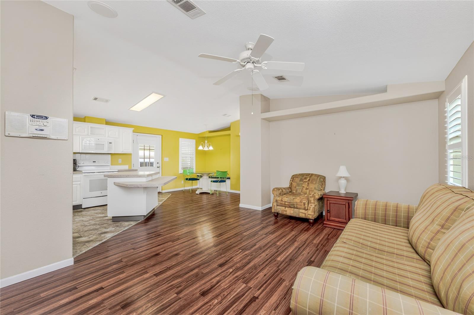 VILLAGE HOLIDAY LAKE - Residential