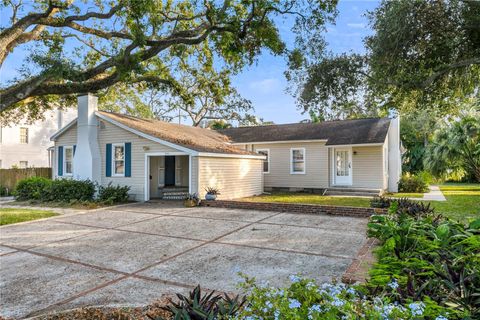 A home in TAMPA