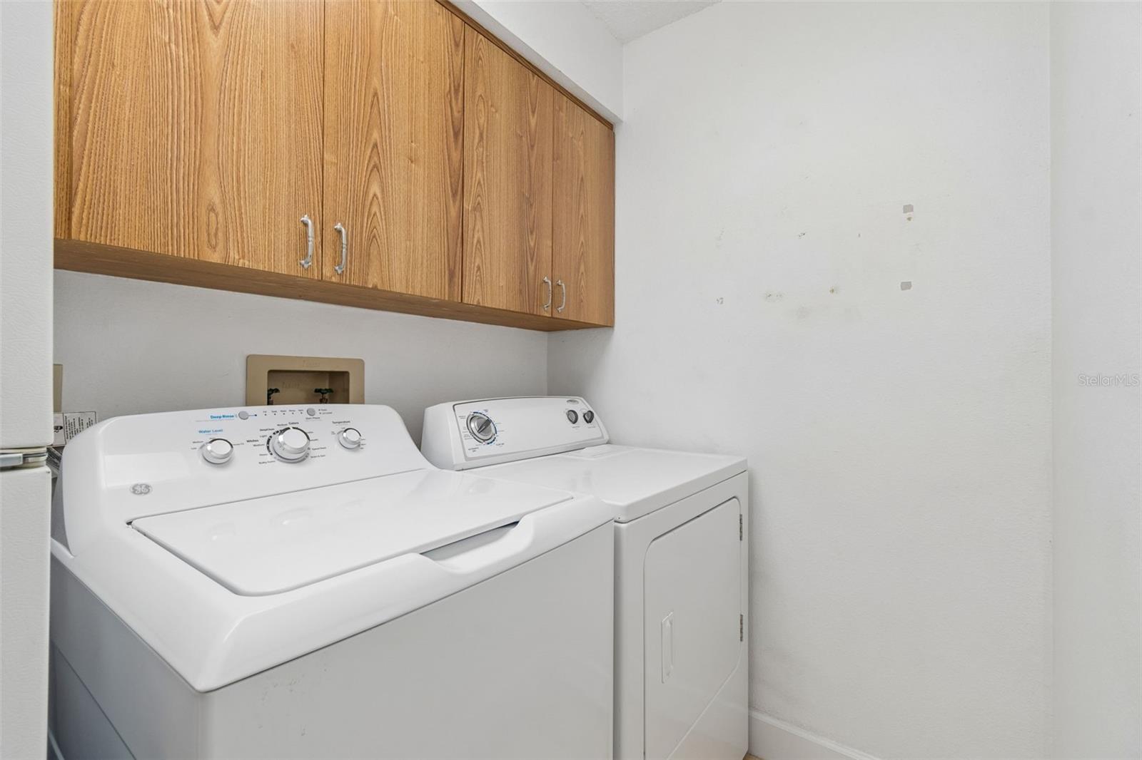 BARRINGTON WOODS PH 02 - Residential