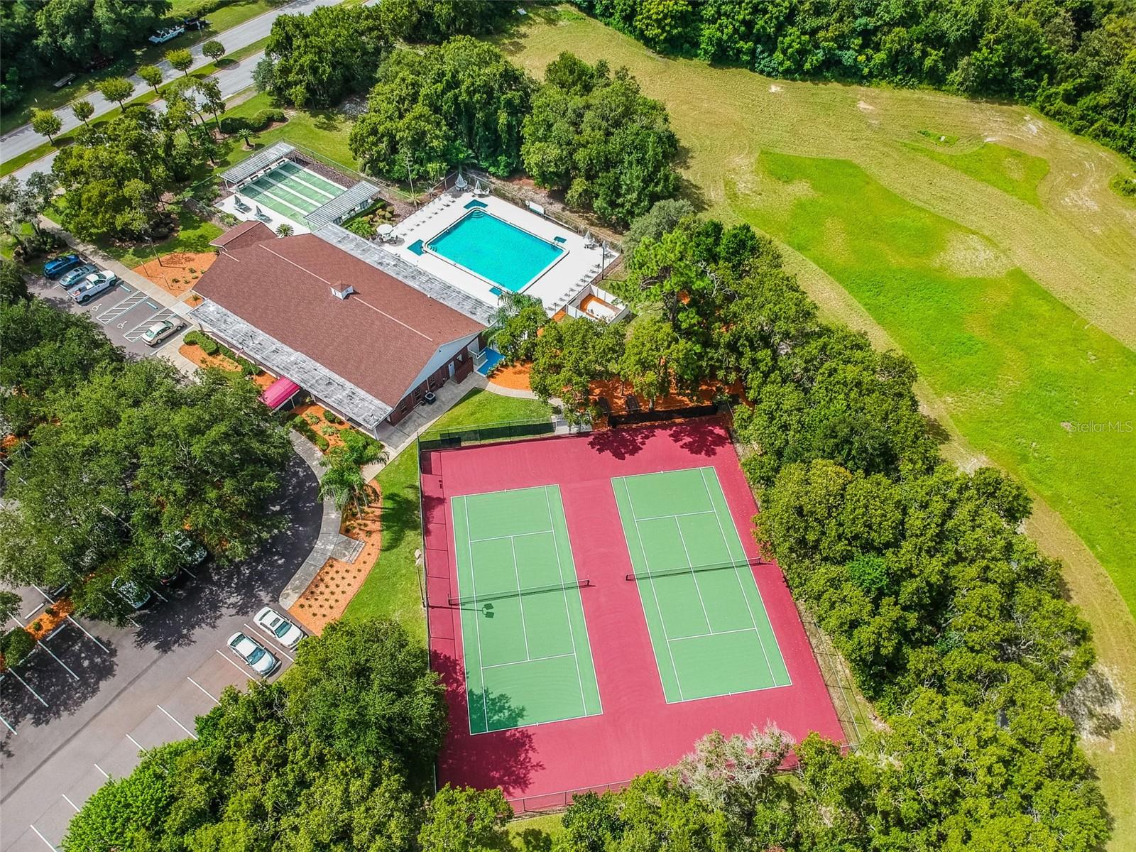BARRINGTON WOODS PH 02 - Residential
