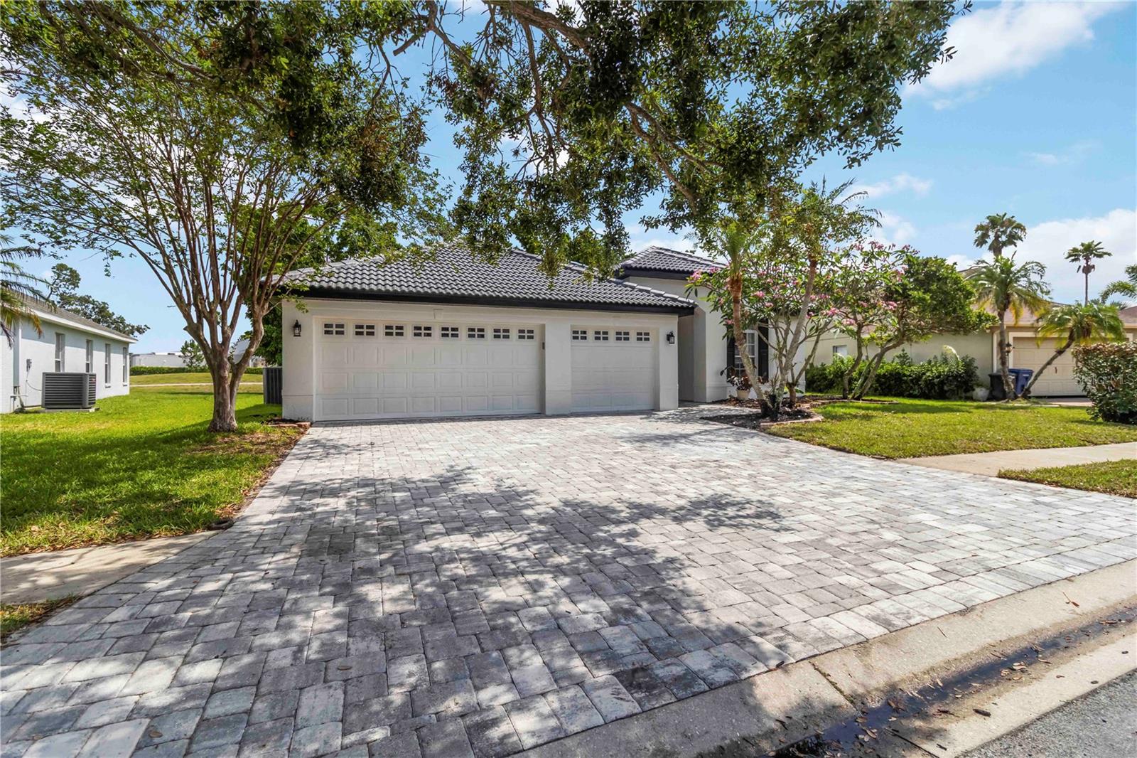 6140 BOBBY JONES COURT