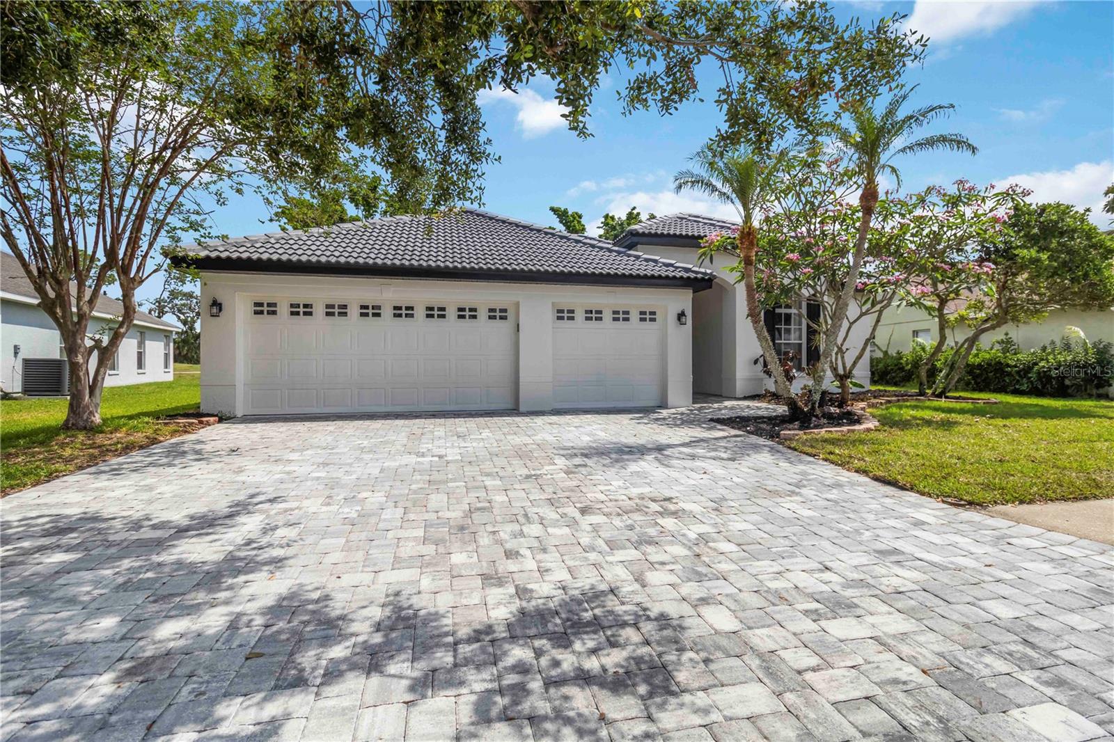6140 BOBBY JONES COURT