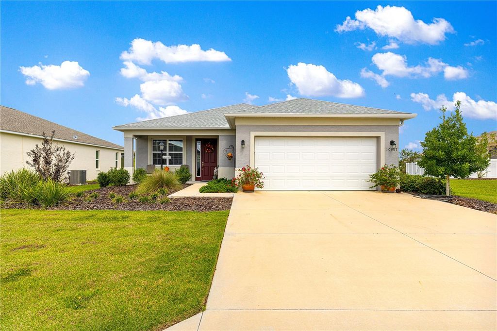 Photo of 10067 SW 97th Lane, Ocala, FL 34481 (MLS # OM711316)