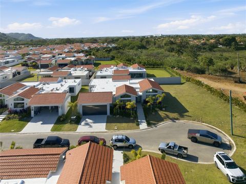 804 CAMINO DE LAS VERBENAS DORADO 00646