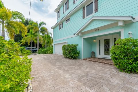 A home in ANNA MARIA