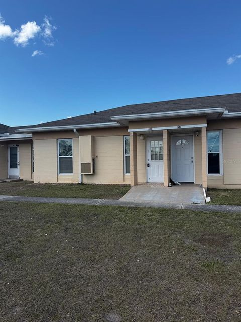Photo of 929 Club Circle, Lakeshore, FL 33854 (MLS # P4934790)