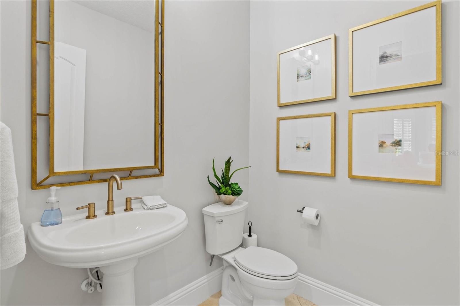 COUNTRY CLUB EAST AT LAKEWD RNCH QQ2 - Residential