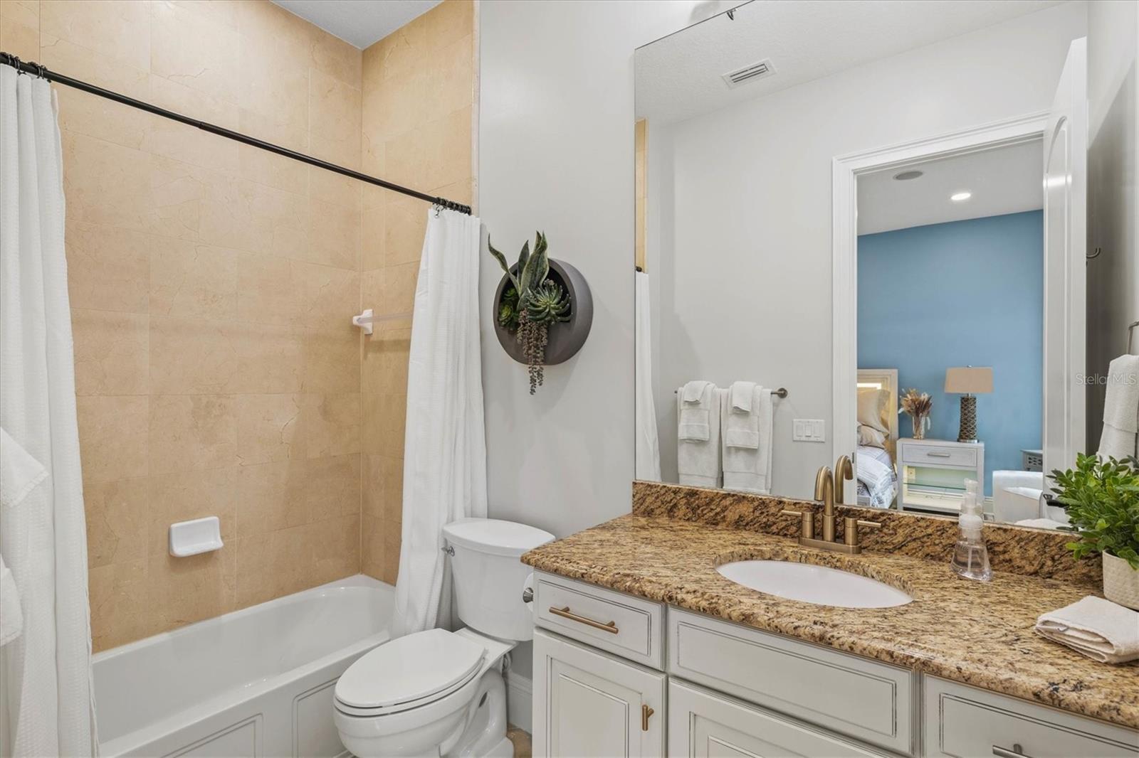 COUNTRY CLUB EAST AT LAKEWD RNCH QQ2 - Residential