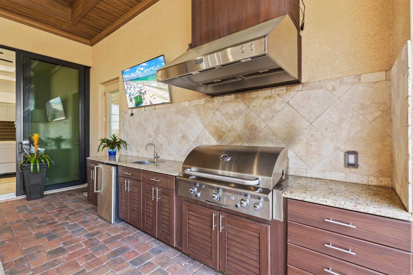 COUNTRY CLUB EAST AT LAKEWD RNCH QQ2 - Residential