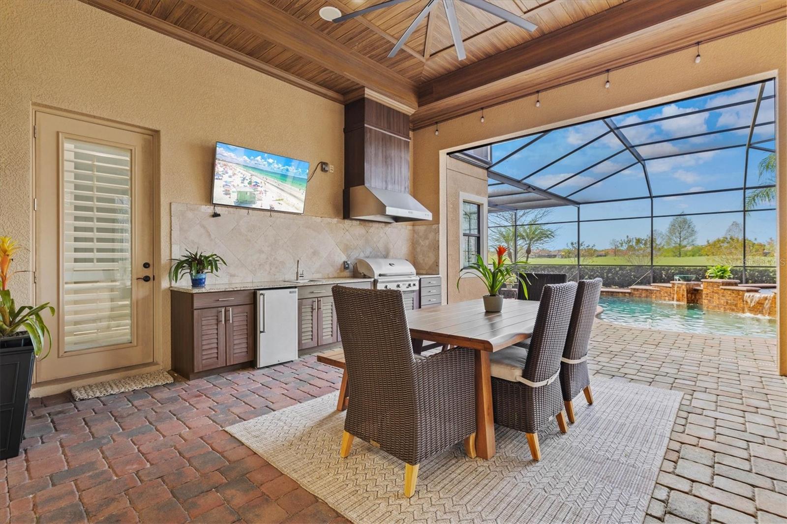 COUNTRY CLUB EAST AT LAKEWD RNCH QQ2 - Residential