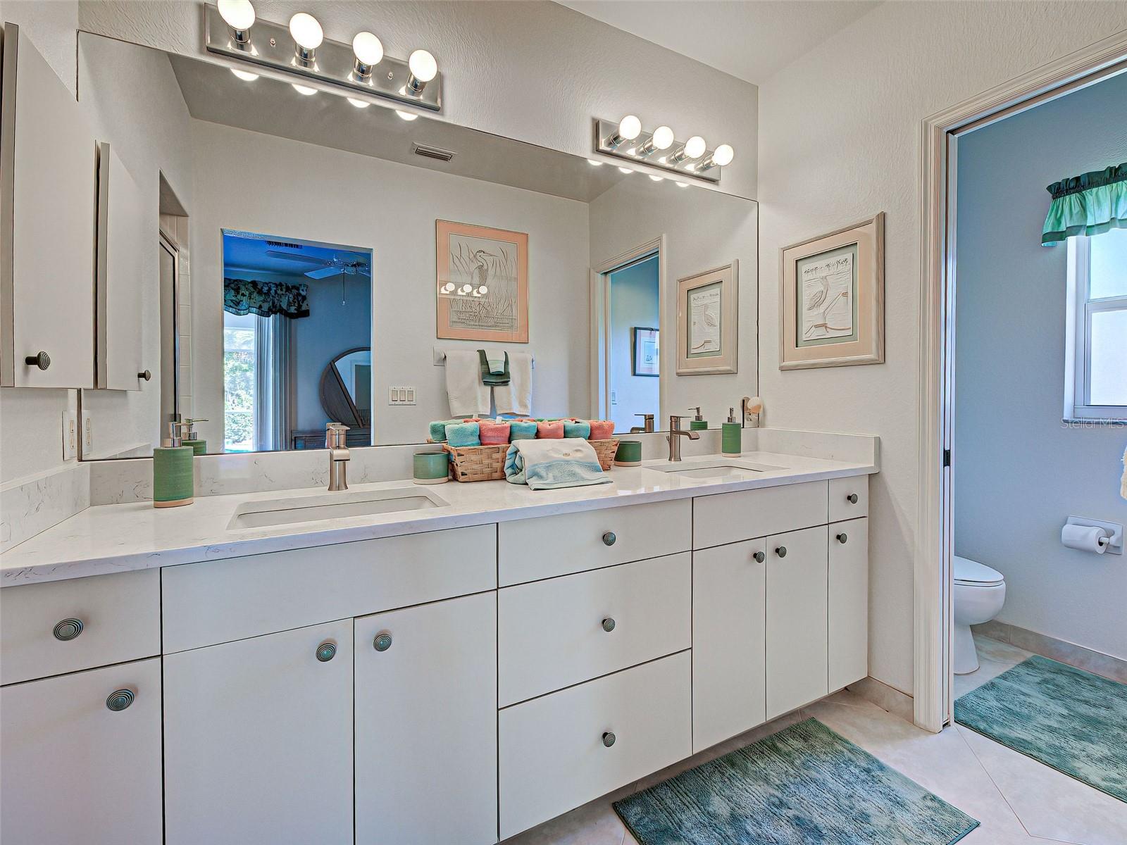 VENICE PALMS PH 1 - Residential