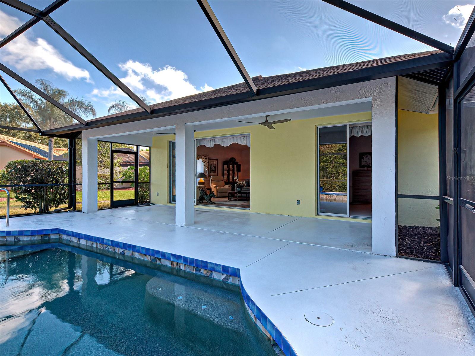 VENICE PALMS PH 1 - Residential