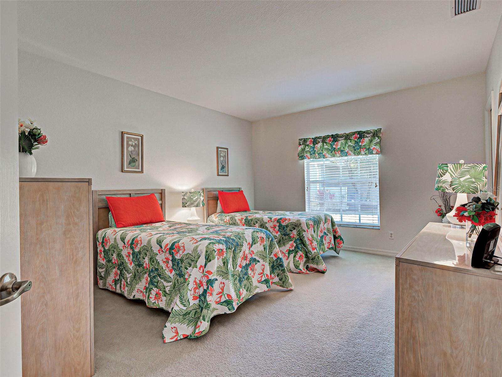 VENICE PALMS PH 1 - Residential