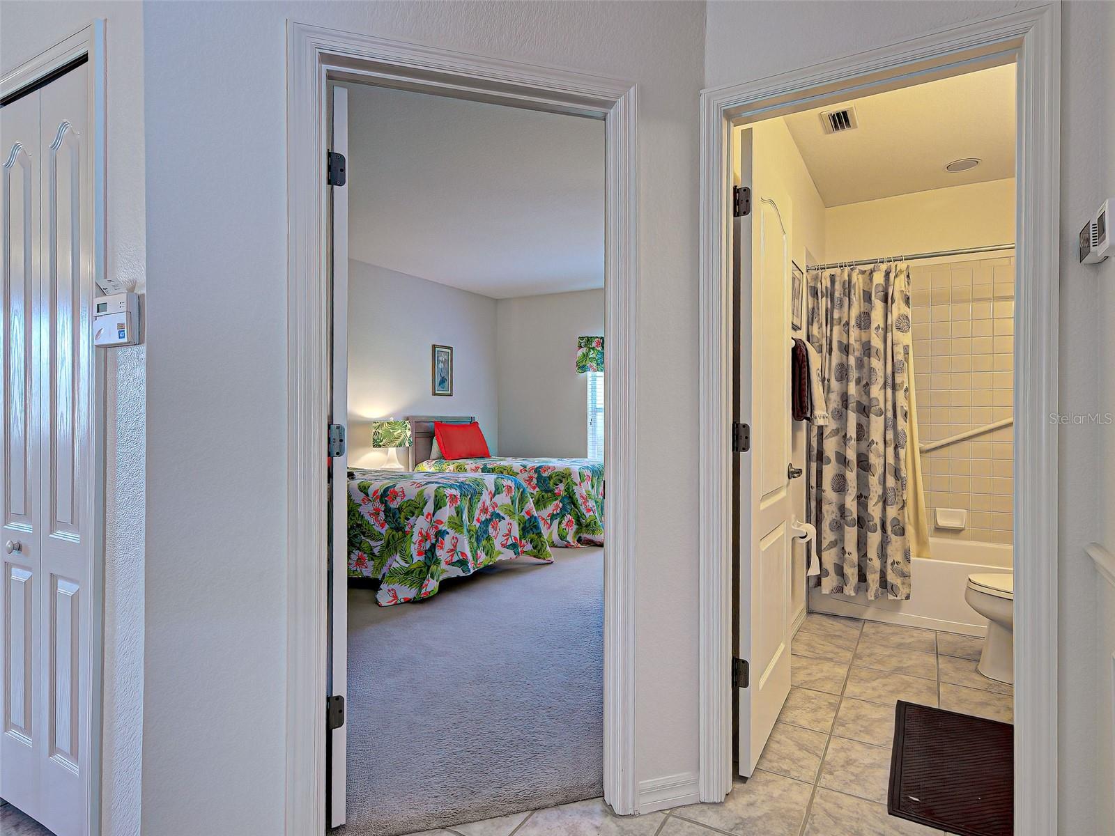 VENICE PALMS PH 1 - Residential