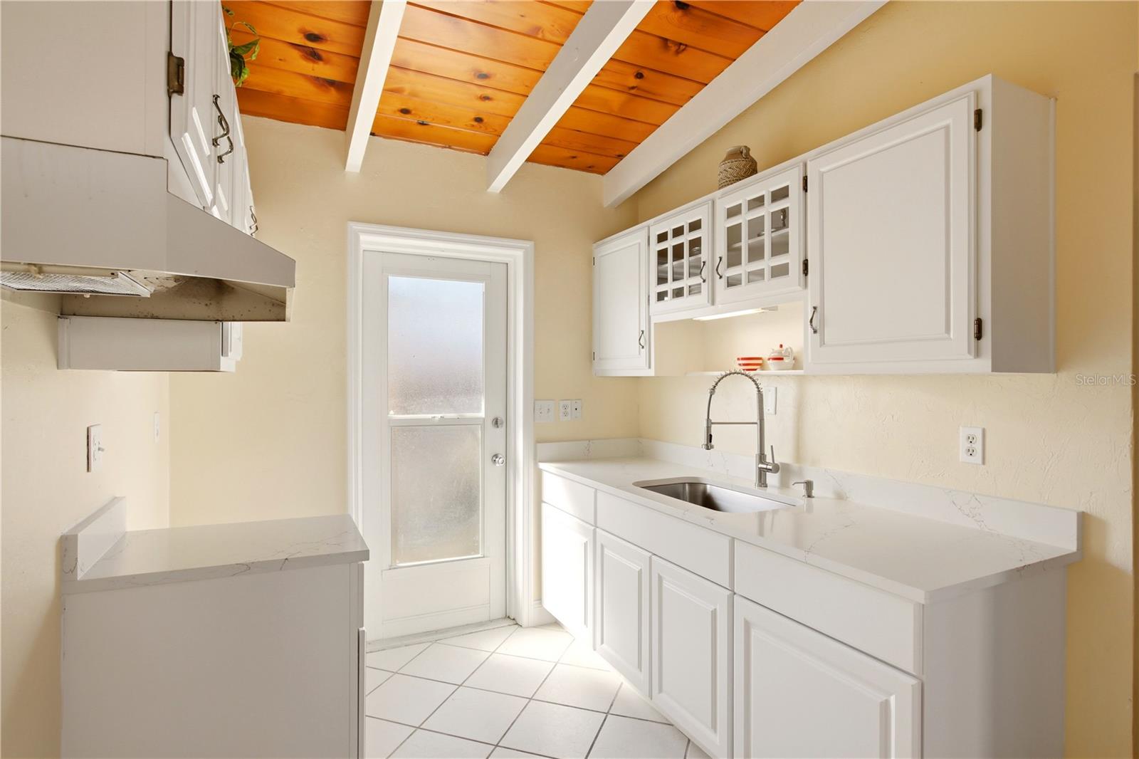 6006 MIDNIGHT PASS ROAD 48