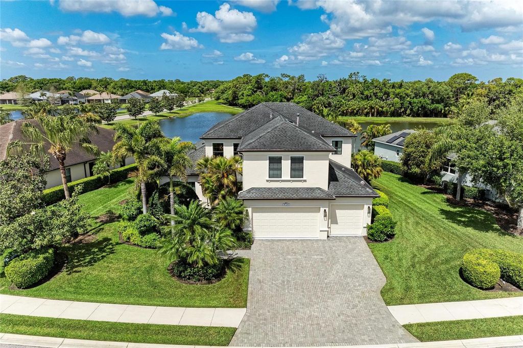 Photo of 826 Honeyflower Loop, Bradenton, FL 34212 (MLS # A4685391)