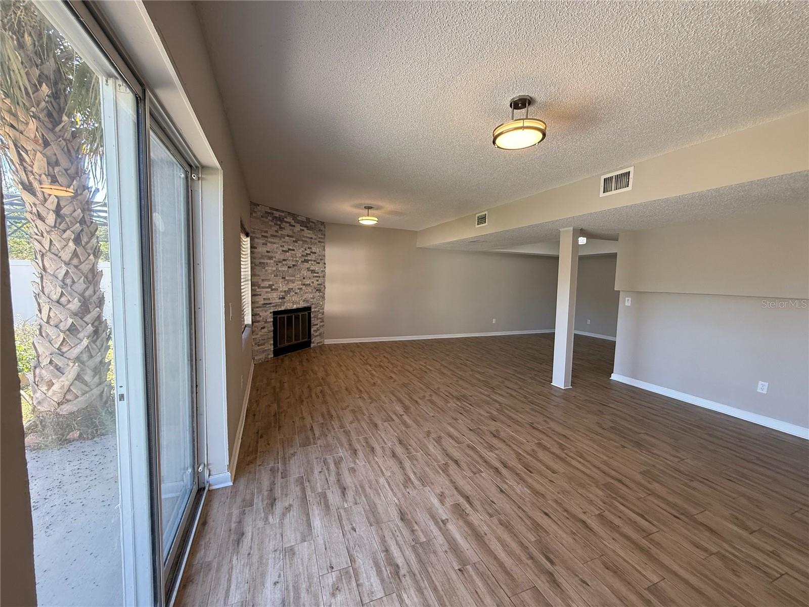 DEERWOOD - Residential